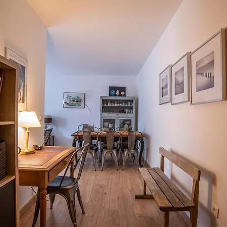 Apartment Spacious Apartment With Balcony And Swimming Pool Hyeres